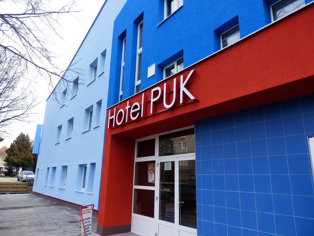 Hotel Puk Topoľčany Exterior foto